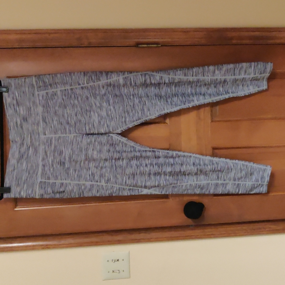 Gray Leggings with Pockets